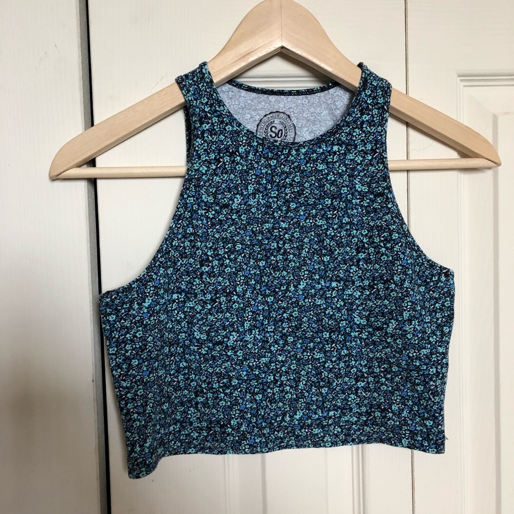 Crop top